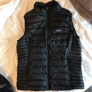 Patagonia down vest Women’s M